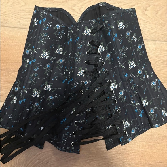 Bundle 3 Corsets - Picture 7 of 8